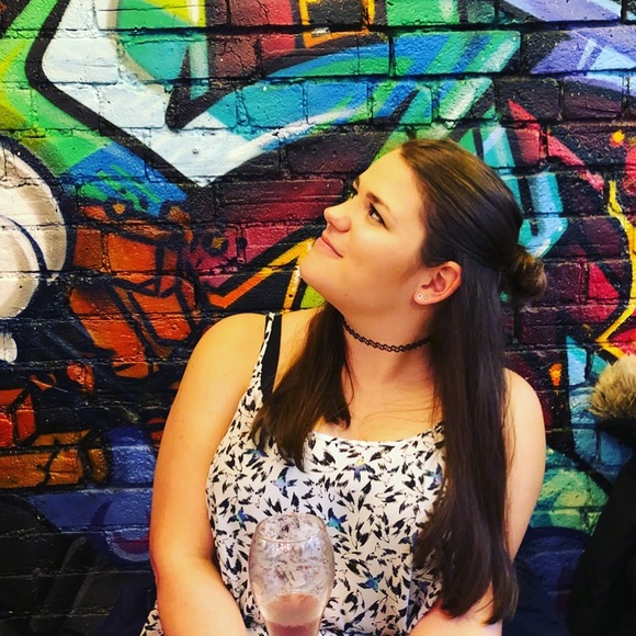 Meet your Posher, Libby - Picture 3 of 3